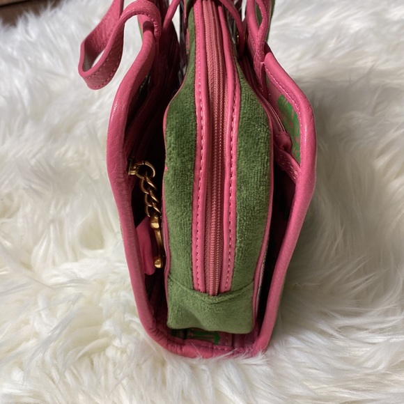 Juicy Couture Green and Pink Travel Makeup Bag Purse - Picture 6 of 14
